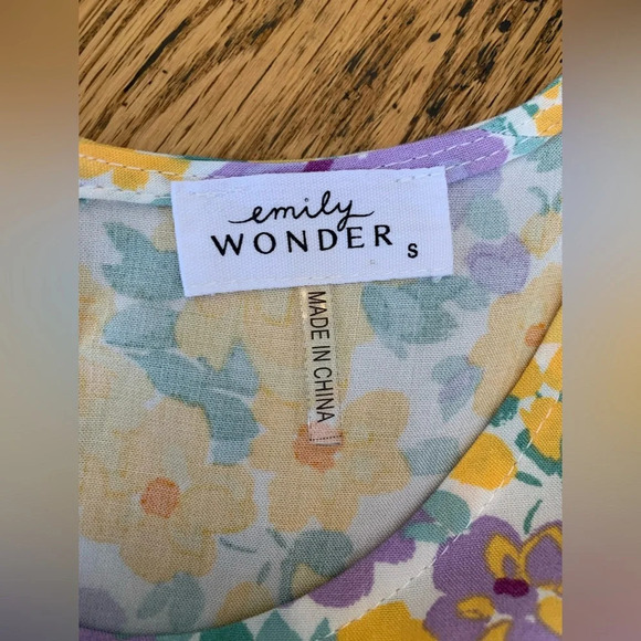 Emily wonder floral blouse, spring flowers top - Picture 7 of 8